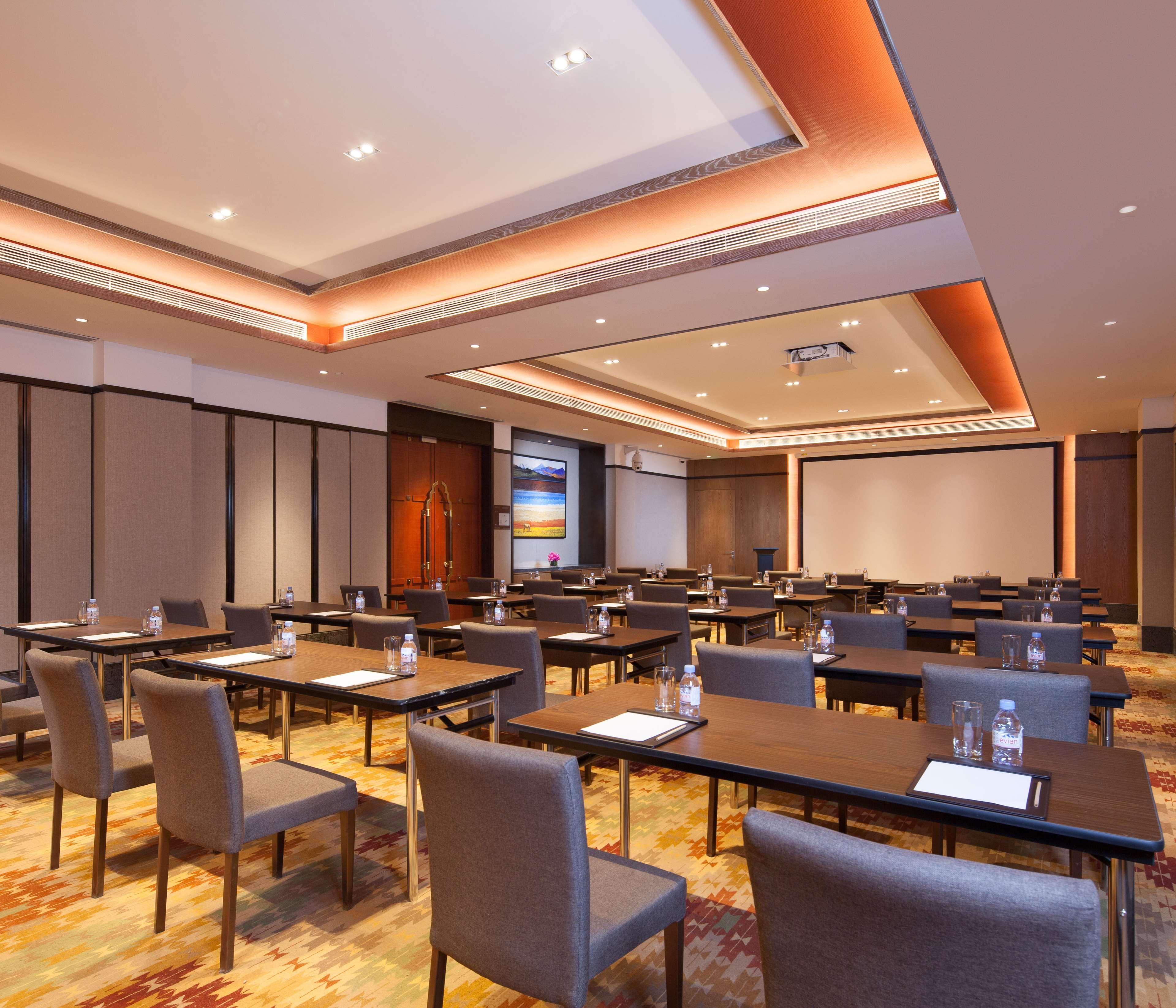 Hilton Garden Inn Shangri-La Exterior photo